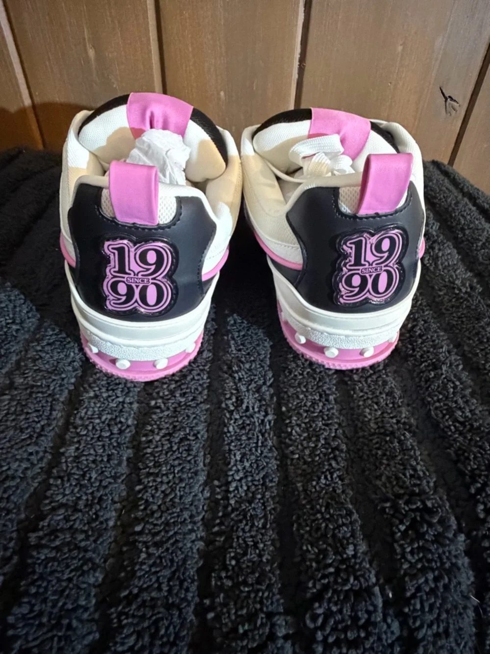Steve Madden Skater Women's Fashion Sneakers‎ Black/Pink originally $110 size 8